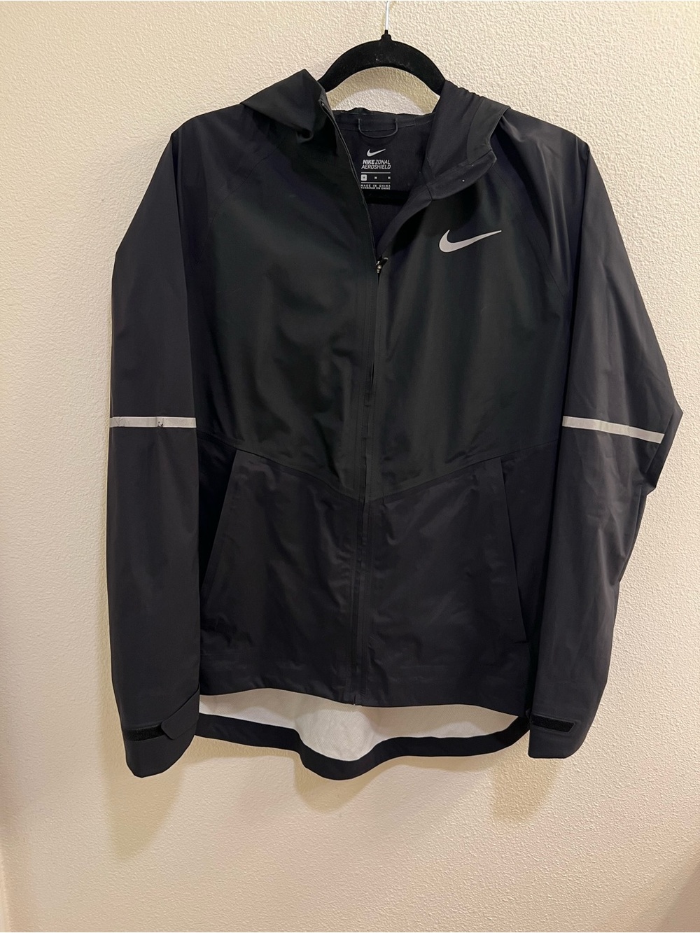 Nike Zonal AeroShield Running Jacket Medium